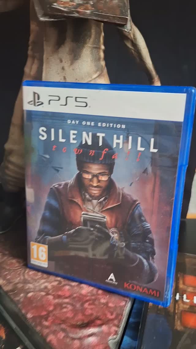 Silent Hill Townfall is here! I've played it for couple hours now, thus far I really like it. 

I'm happy it's being received generally well also. haven't seen 1 word reviews yet like "Downfall" and "Townfail", mainly very positive vibes!

#silenthill #videogames #survivalhorror #horrorgame #konami