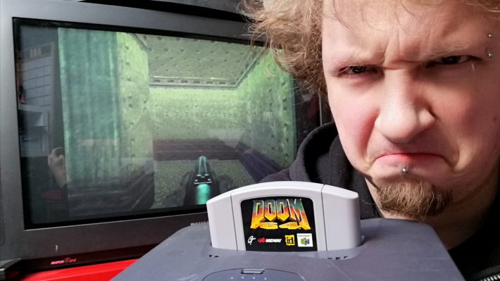 retrogamepapa met doom64 op de N64