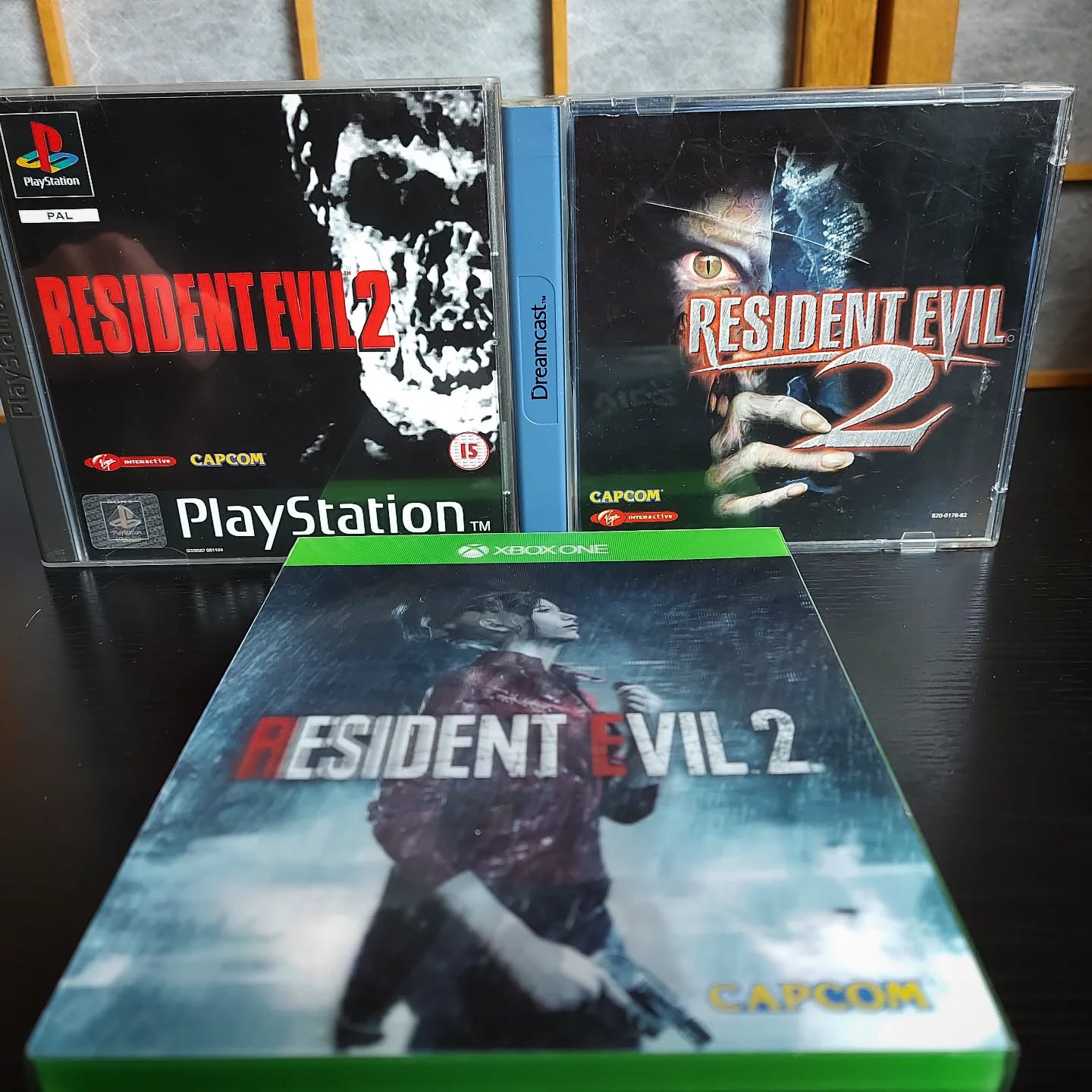 My favourite Resident Evil! I also love the remake, but I really don't like the botched scenario B, which is much better in the original.

Now I hardly ever say this (@brh_ramos as a Nuchtere Nederlander) but I'd like a remaster or remake of the remake in which they revise and fix scenario B to how it was originally, with unique bosses and a completely fitting, different story which goes parallel with A.

I'm behind with playing through the Resident Evil games. I still haven't bought the RE4 remake and Village even. I do own all the other ones though. Still planning on playing every single entry one day...

#games #videogames #retrogamepapa #retrogaming #retrogames #gamecollection #gamecollector #ps1 #dreamcast #xboxone #residentevil #capcom #remake #horrorgame #survivalhorror