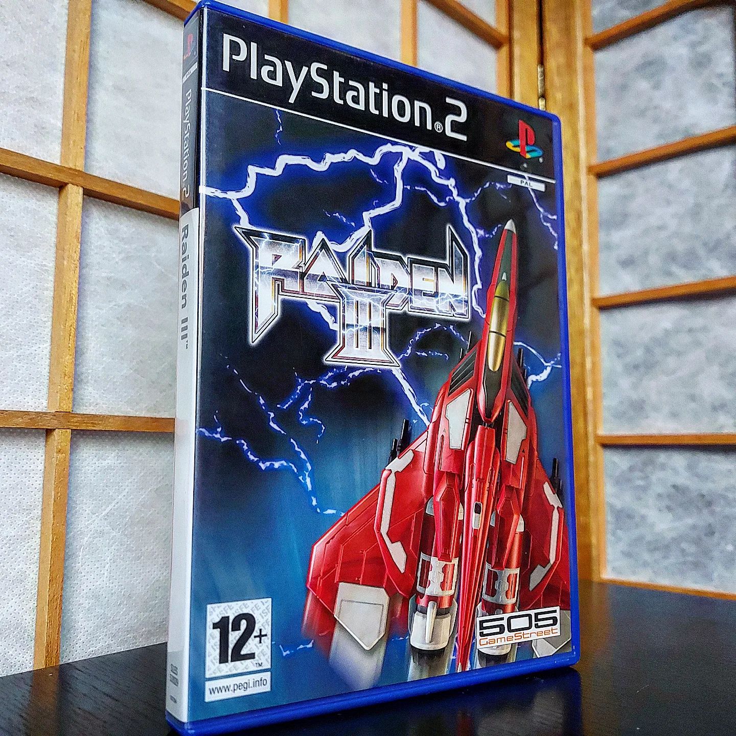 Let's ride the lightning on #shmupsunday with Raiden 3! Fantastic game. I bought this when it came out. 

Looking forward to play Raiden 4 and 5, when they get a duopack release on Switch! What a shmup console the Switch has become.

#retrogamepapa #gaming #gamecollector #gamecollecting #retrogames #retrogamecollector #ps2 #shootemups #shootmup #shmup #raiden #projectraiden #raiden3 #taito #moss #505gamestreet