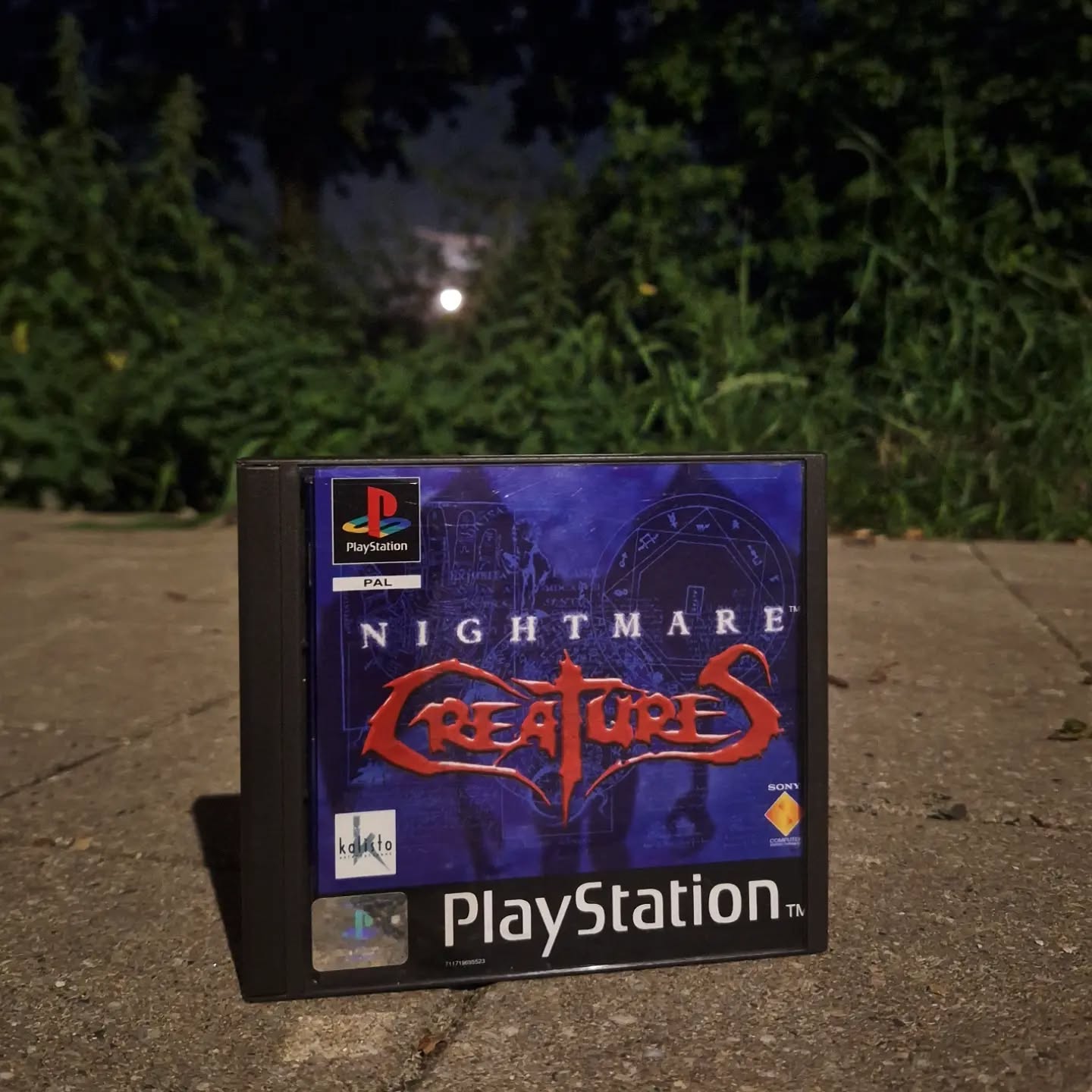 Day 7: Nightmare Creatures on a moony, moody night! Couldn't get the moon clear in the photo but still, it's an OK shot.

Love this game, despite all the jank. When it came out the graphics really stood out in quality. It has a nice, Gothic atmosphere as well. A remake would be awesome, I think. 

For #RCEWorldCup2026 by @retrocollectiveeurope

Team C: @jashretro and @memorycardvault

#playstation #retrogaming #ps1