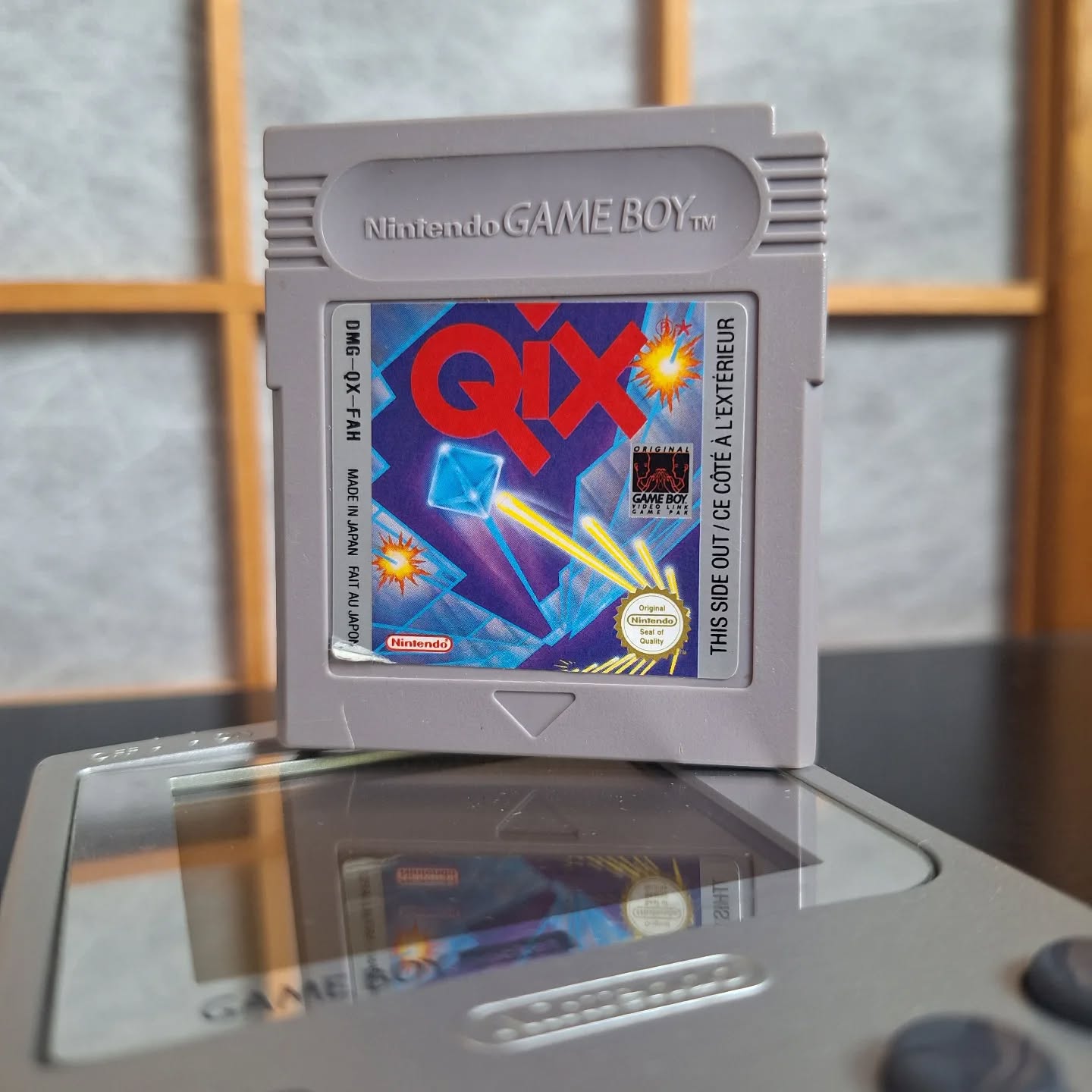 Q with Qix! Nice little Game Boy game. I whipped out my old Gameboy Pocket for this photo.

For #rcea2z by @retrocollectiveeurope

#gameboy #retrogames