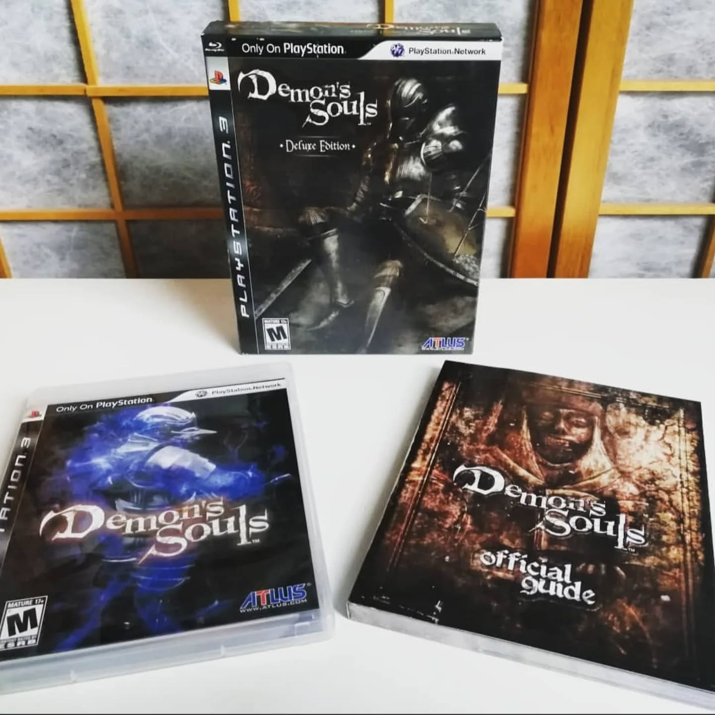 Demon's Souls. The game that propelled FromSoftware to big international fame. I had to import it when it came out, because it initially wasn't released in Europe.

Love this game! Finished it and even managed to make a lot of friends buy the game as well. I still haven't bought the remake though.

#games #videogames #retrogamepapa #retrogaming #retrogames #gamecollection #gamecollector #ps3 #demonssouls #soulslike #fromsoftware #importgames