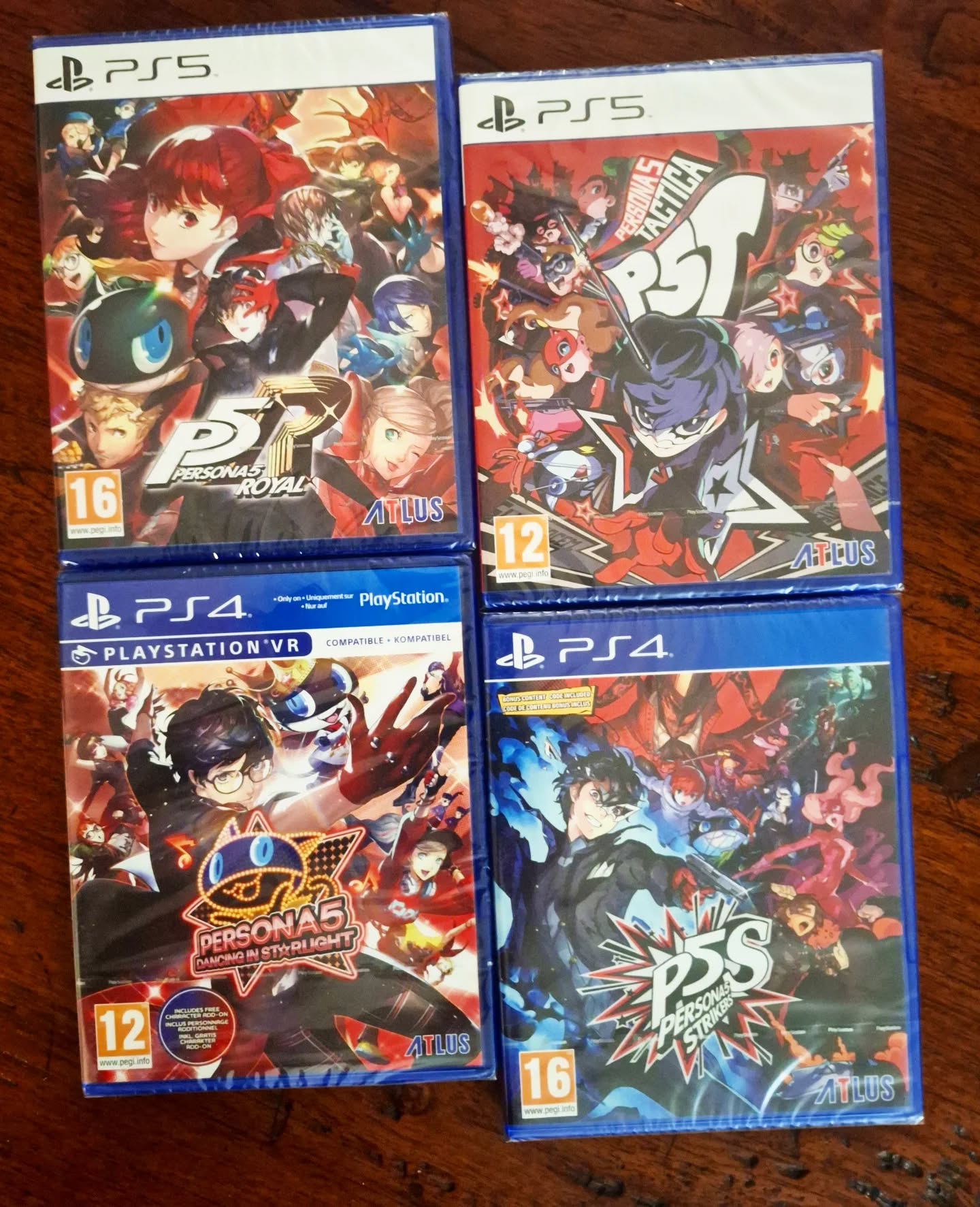 I decided to get into Persona. See you in 200 years! 

@improbable42 and @characterissuespodcast are to blame for this.

I've played Persona 1 a lot, around 15 years ago but I could not get into it. I've decided to play 3,4 and 5, starting with 5. After that, we'll see if I still feel the need to try out 1 and 2 again. 

#games #videogames #retrogamepapa #retrogaming #retrogames #gamecollection #gamecollector #ps4 #ps5 #persona #persona5 #atlus #jrpg #rpg